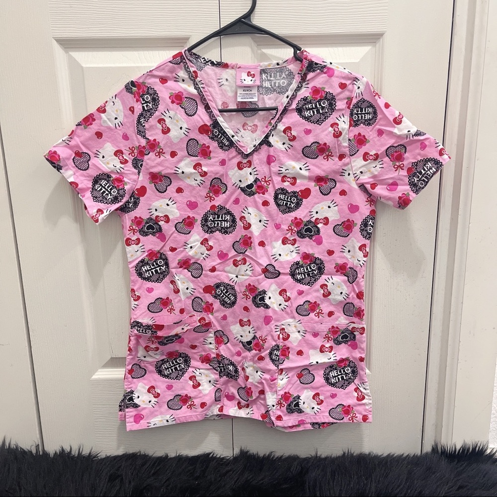 XS | Sanrio Hello Kitty Scrub Top
